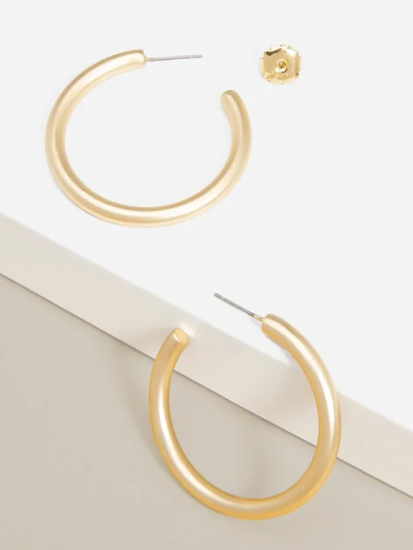 All That Matters Small Hoop Earring | ZENZII Sale