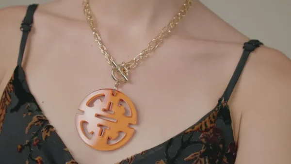 Annie Pendant Necklace | ZENZII Online