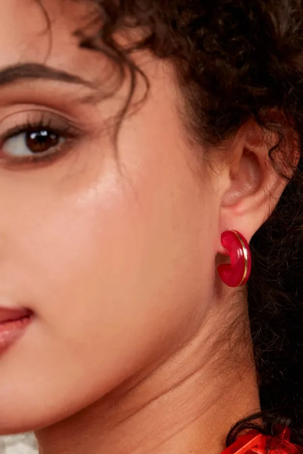 Charlotte Huggie Earring | ZENZII New