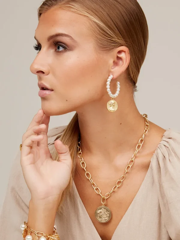 Coin Pendant And Chain Collar Necklace | ZENZII Clearance