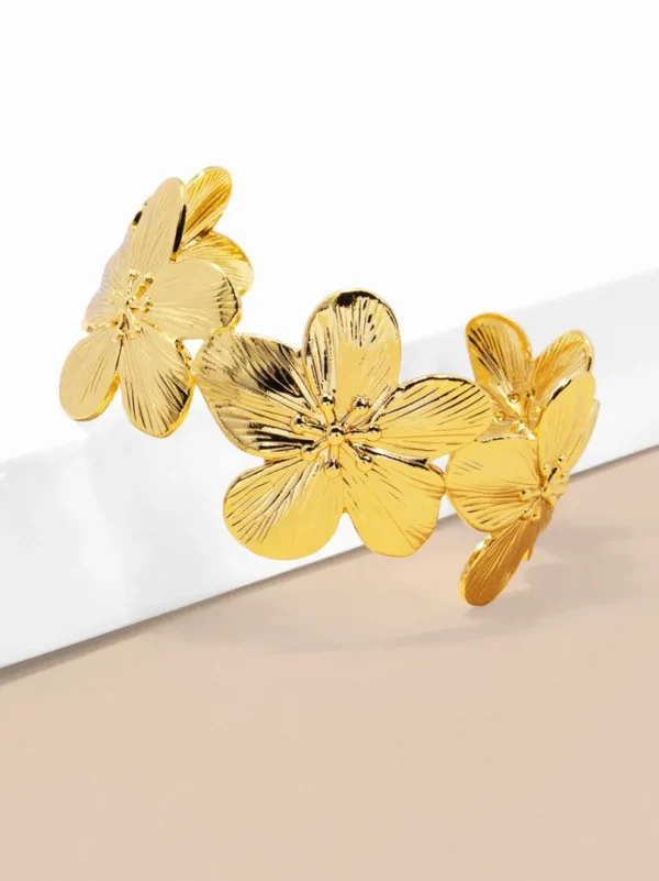 Colette Cuff Bracelet | ZENZII Hot