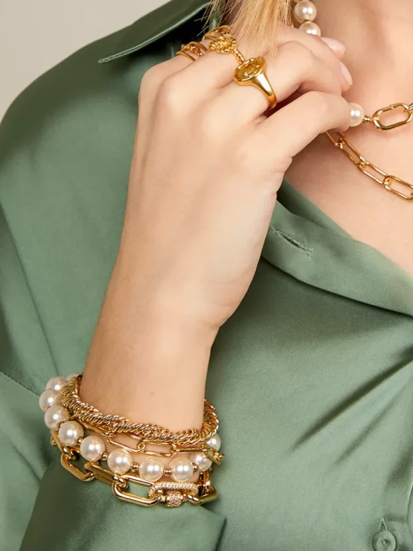 Dotti Gold Bracelet | ZENZII Fashion