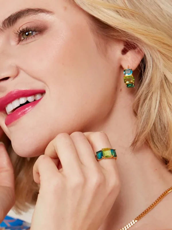Elizabeth Hoop Earring | ZENZII Hot