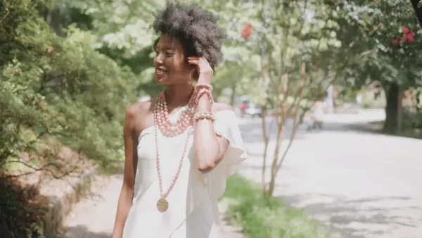Iris Bib Necklace | ZENZII Hot